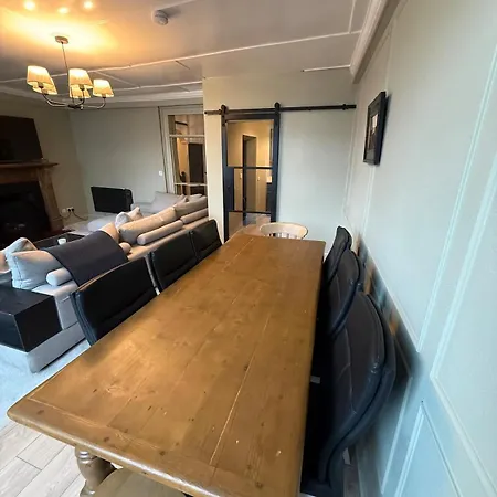 Charming 5 Bed Townhouse Casa vacanze *