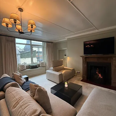Charming 5 Bed Townhouse